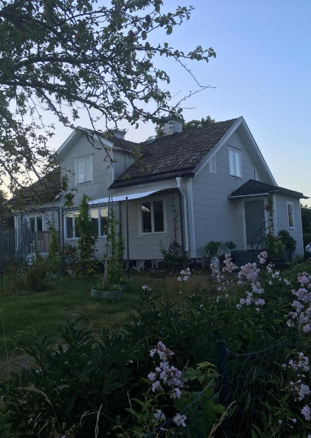 Villagatan Norrtalje Bagian luar foto